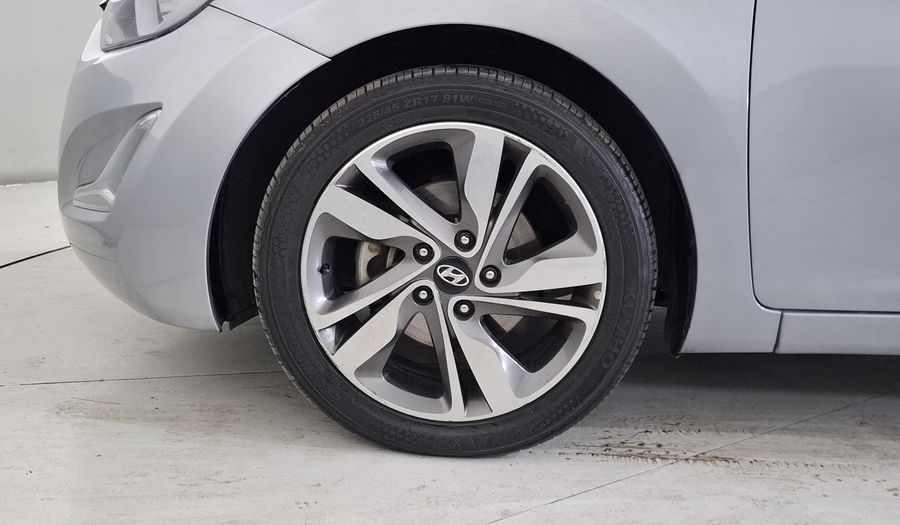 Hyundai Elantra 1.8 LIMITED TECH NAVI AT Sedan 2015