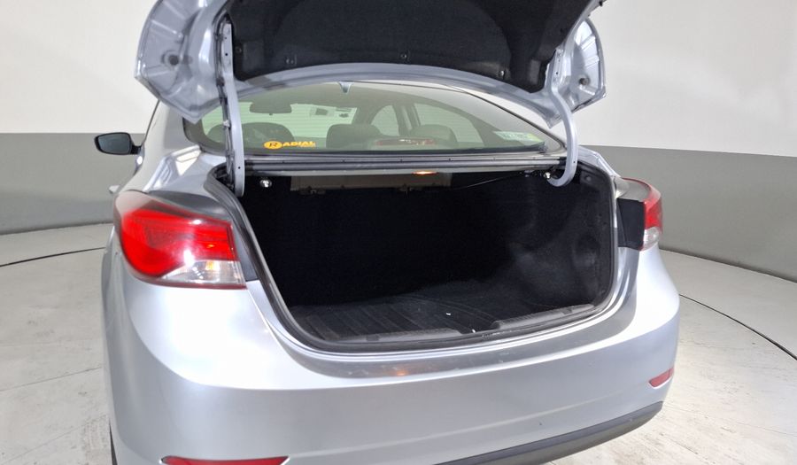 Hyundai Elantra 1.8 LIMITED TECH NAVI AT Sedan 2015