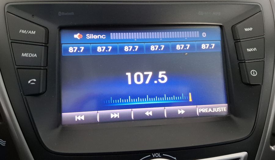 Hyundai Elantra 1.8 LIMITED TECH NAVI AT Sedan 2015