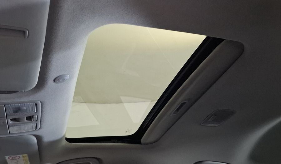 Hyundai Elantra 1.8 LIMITED TECH NAVI AT Sedan 2015