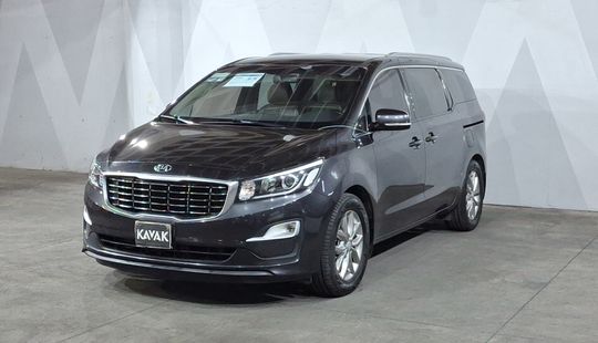 Kia • Sedona