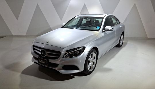 Mercedes Benz • Clase C