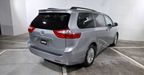 Toyota Sienna 3.5 XLE AT Minivan 2016