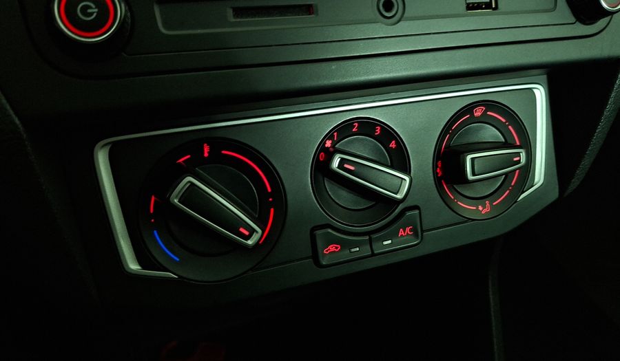 Volkswagen Voyage 1.6 HIGHLINE Sedan 2022