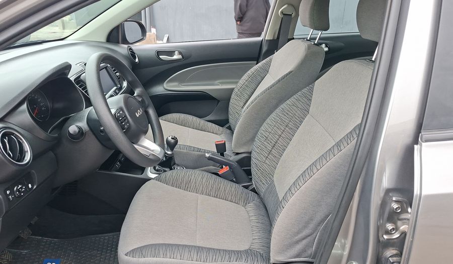 Kia Soluto 1.4 EX FULL GPS Sedan 2025