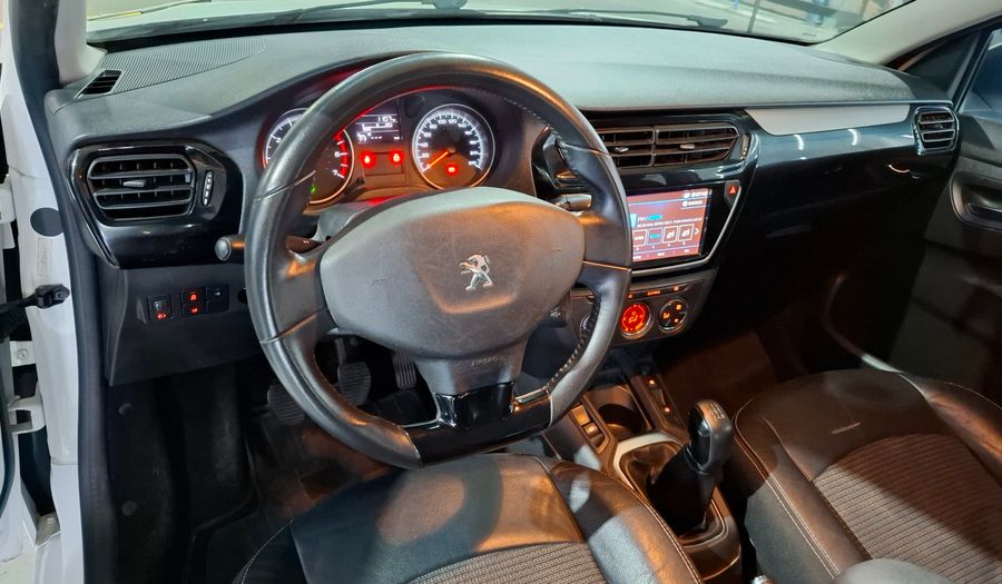 Peugeot 301 1.6 ALLURE PLUS Sedan 2017