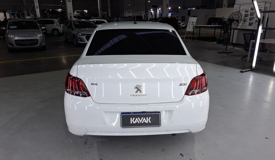 Peugeot 301 1.6 ALLURE PLUS Sedan 2017