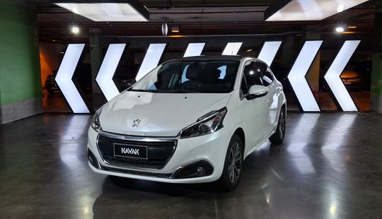 Peugeot • 208
