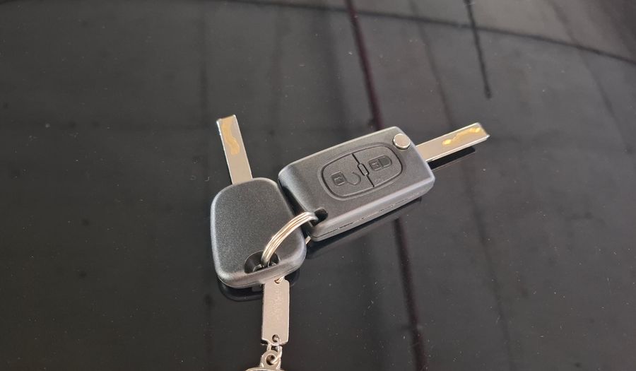 Peugeot 308 1.6 ALLURE MY15 Hatchback 2015