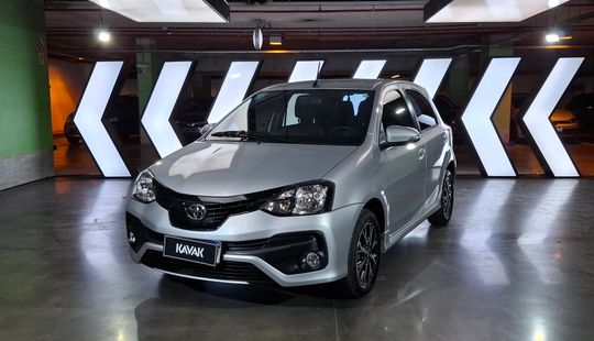 Toyota • Etios