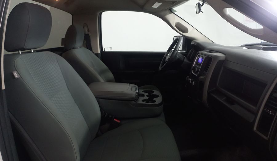 Ram 1500 3.6 ST REG CAB 4X2 V6 8AT Pickup 2017