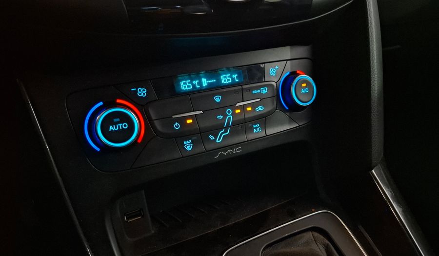 Ford Focus Iii 2.0 TITANIUM AT Hatchback 2017