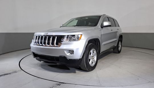 Jeep • Grand Cherokee