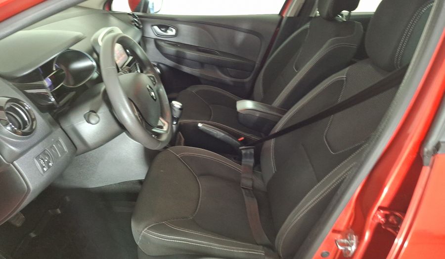 Renault Clio 1.2 EXPRESSION Hatchback 2019