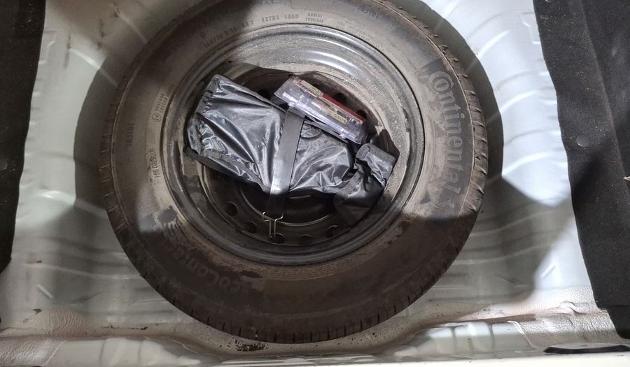 Renault Kwid 1.0 ICONIC Hatchback 2024