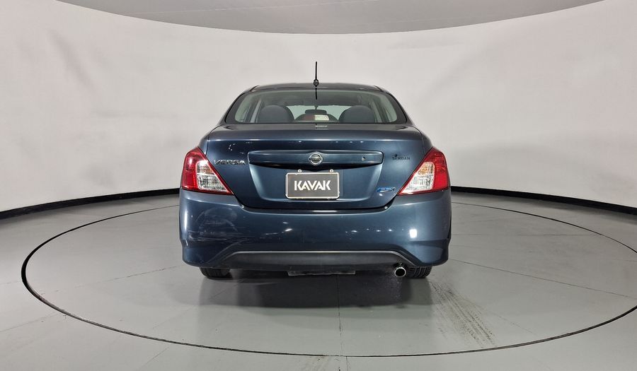 Nissan Versa 1.6 SENSE TA AC Sedan 2015