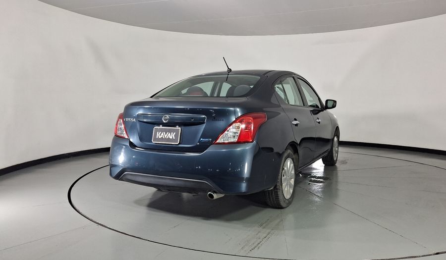 Nissan Versa 1.6 SENSE TA AC Sedan 2015