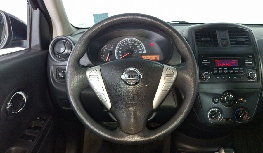 Nissan Versa 1.6 SENSE TA AC Sedan 2015