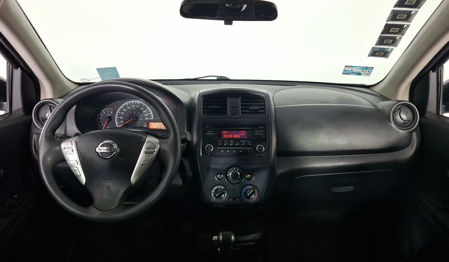 Nissan Versa 1.6 SENSE TA AC Sedan 2015
