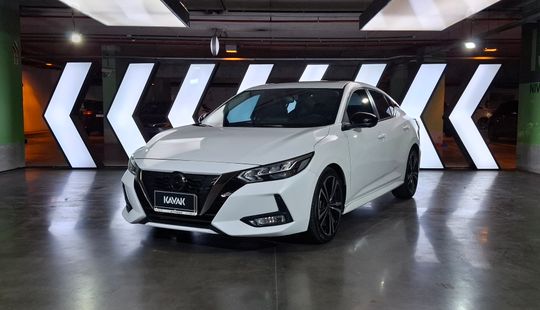 Nissan • Sentra