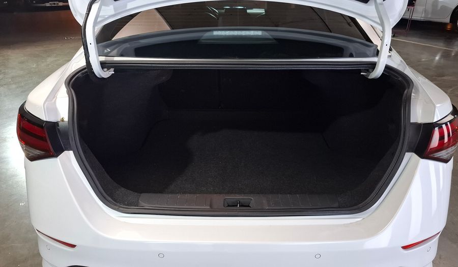Nissan Sentra 2.0 SR CVT Sedan 2021
