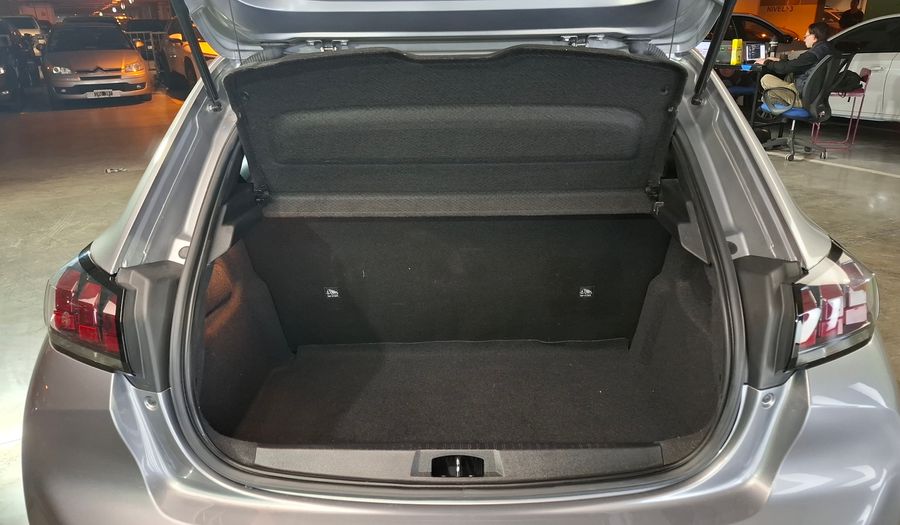 Peugeot 208 1.6L STYLE Hatchback 2023