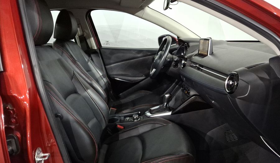 Toyota Yaris 1.5 R XLE AT Sedan 2017