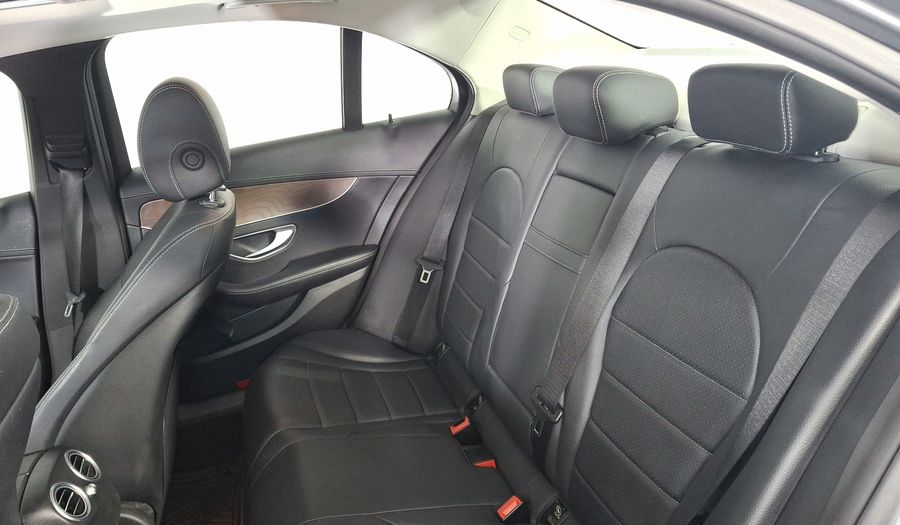 Mercedes Benz Clase C 2.0 200 EXCLUSIVE AUTO Sedan 2018