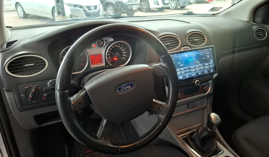 Ford Focus Ii 2.0 TREND PLUS Hatchback 2011