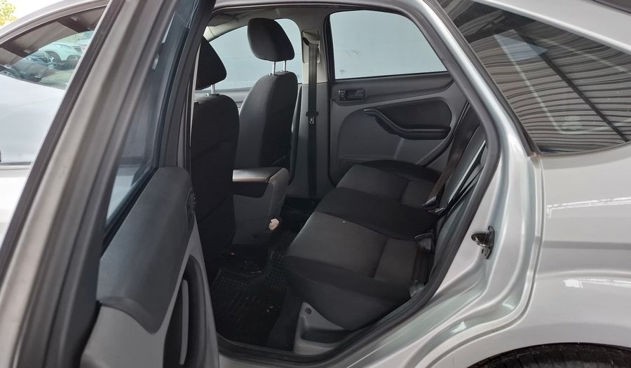 Ford Focus Ii 2.0 TREND PLUS Hatchback 2011