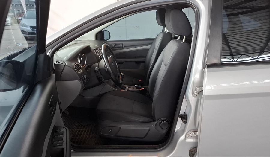 Ford Focus Ii 2.0 TREND PLUS Hatchback 2011