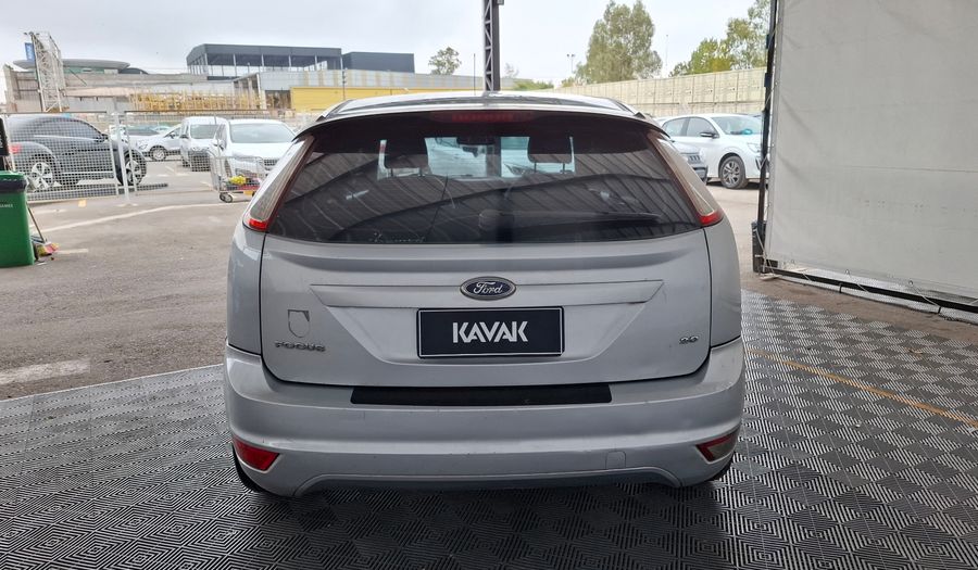 Ford Focus Ii 2.0 TREND PLUS Hatchback 2011