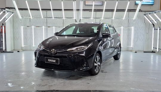 Toyota • Yaris