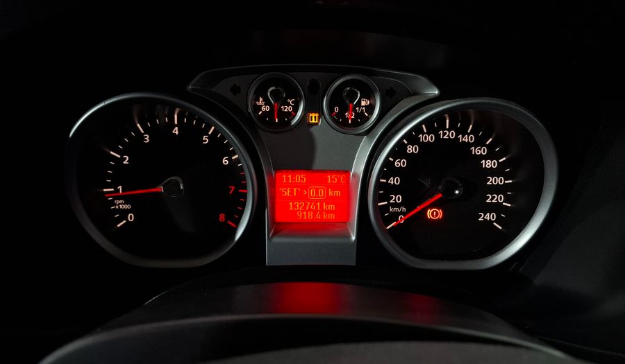 Ford Focus Ii 2.0 GHIA Hatchback 2011