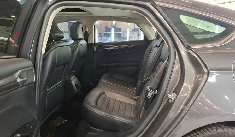 Ford Mondeo 2.0 SEL AUTO Sedan 2018