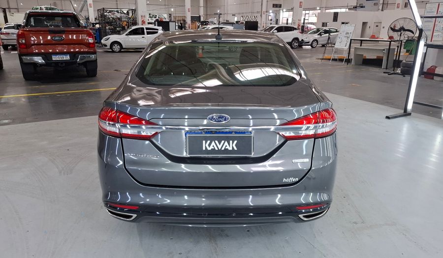 Ford Mondeo 2.0 SEL AUTO Sedan 2018