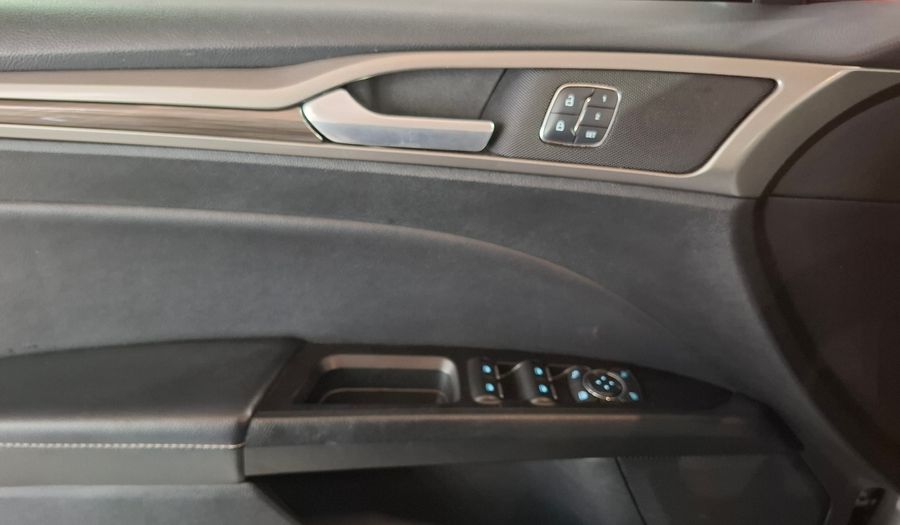Ford Mondeo 2.0 SEL AUTO Sedan 2018