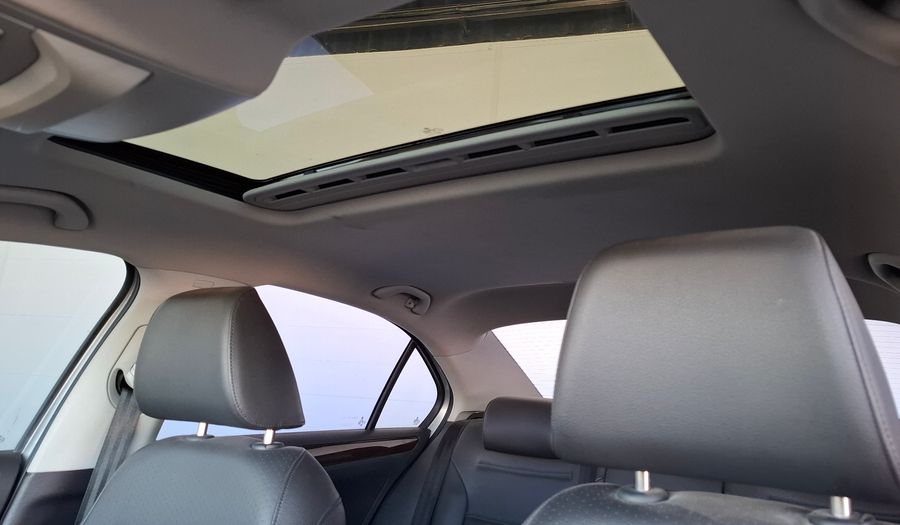 Volkswagen Vento 2.5 LUXURY TIPTRONIC Sedan 2015