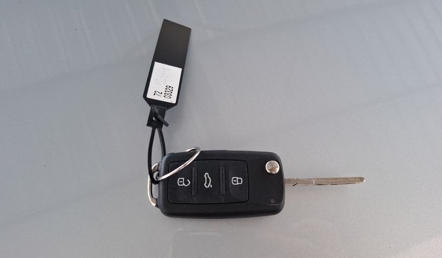 Volkswagen Vento 2.5 LUXURY TIPTRONIC Sedan 2015