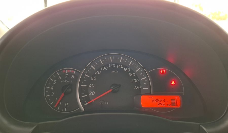 Nissan March 1.6 SENSE Hatchback 2018