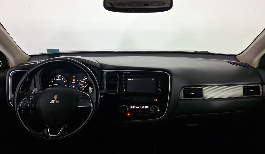 Mitsubishi Outlander 2.4 SE + Suv 2016