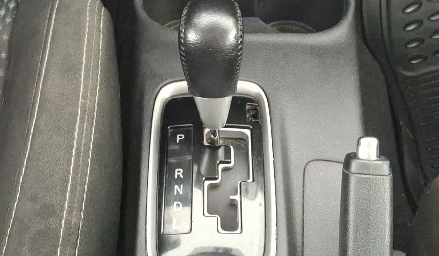 Mitsubishi Outlander 2.4 SE + Suv 2016