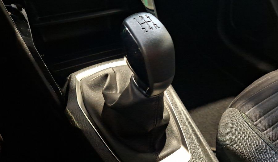 Peugeot 208 1.2 PURETECH 75 HP ACTIVE Hatchback 2024