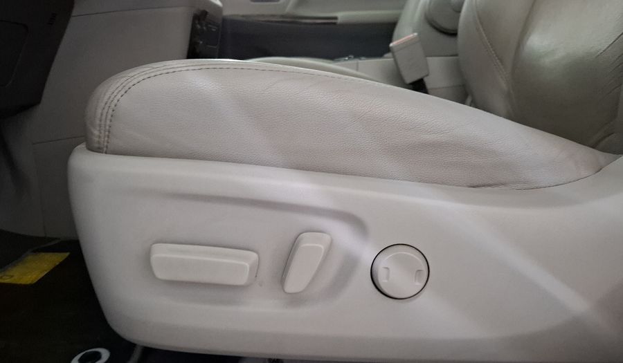 Toyota Sienna 3.5 XLE PIEL AUTO Minivan 2019