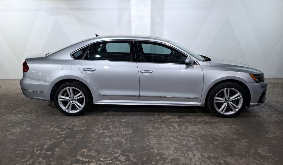 Volkswagen Passat 2.5 HIGHLINE Sedan 2016