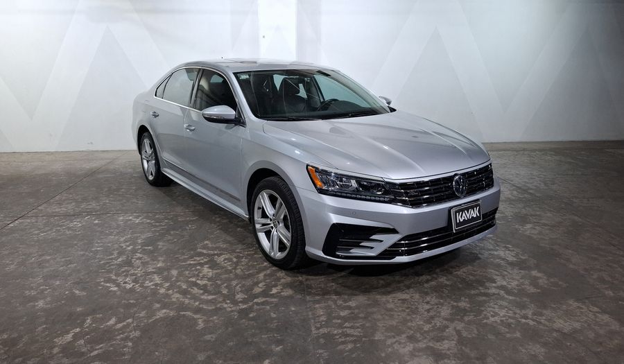 Volkswagen Passat 2.5 HIGHLINE Sedan 2016