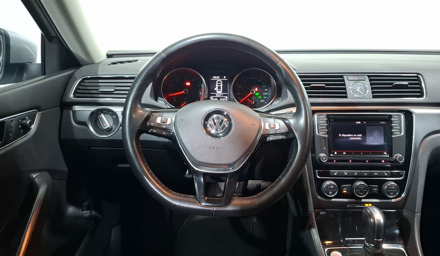 Volkswagen Passat 2.5 HIGHLINE Sedan 2016