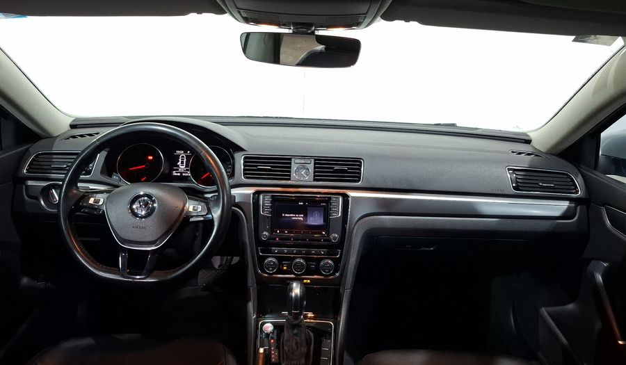 Volkswagen Passat 2.5 HIGHLINE Sedan 2016