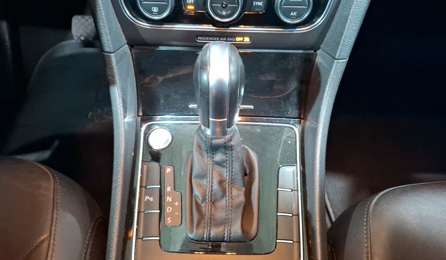 Volkswagen Passat 2.5 HIGHLINE Sedan 2016