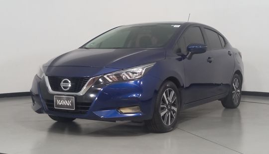 Nissan • Versa